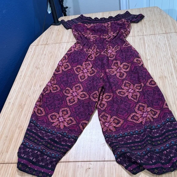 Floral Patterned Jumpsuit in Purple and Pink - Picture 6 of 7